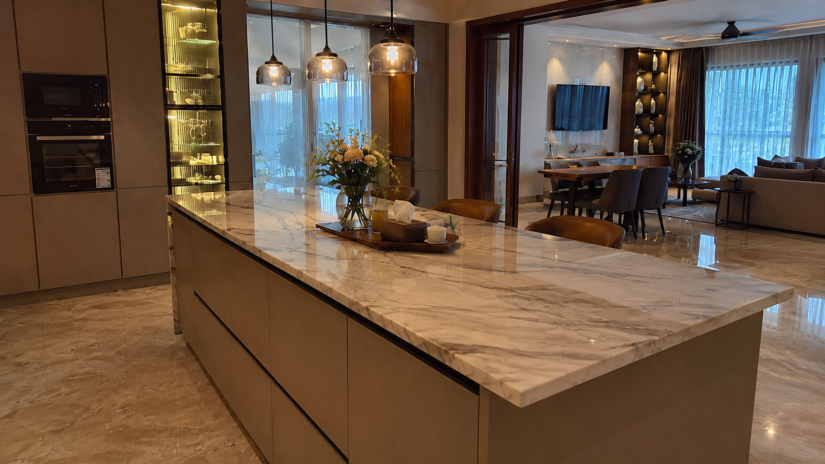 Island Kitchen with Marble Countertop
